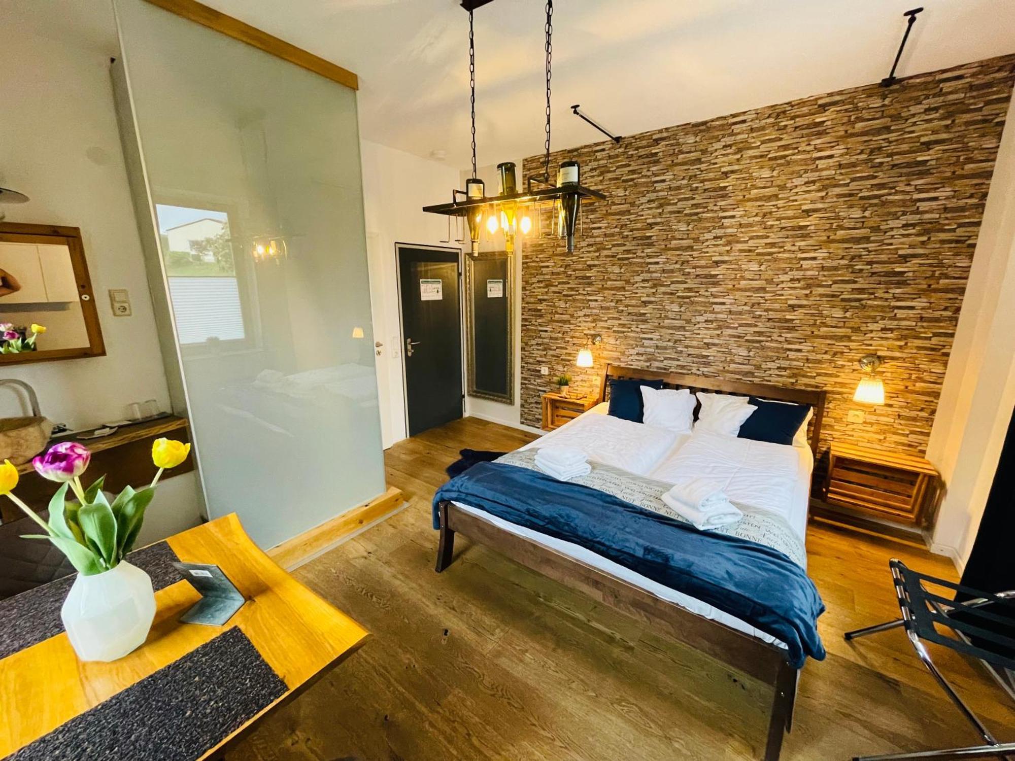 Zum Rayers Cafe-Restaurant & Boutique-Hotel Niederrotweil Rum bild