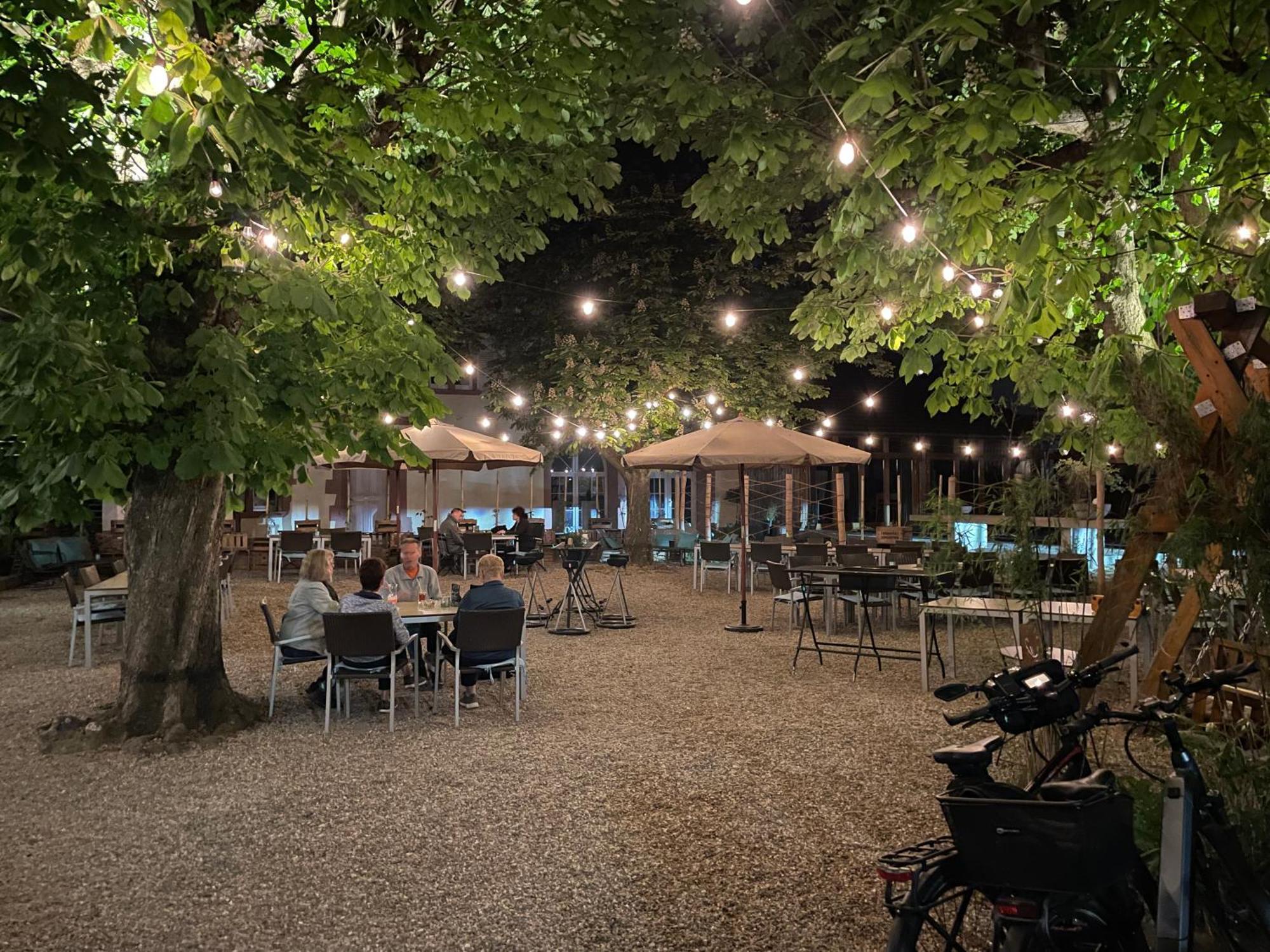 Zum Rayers Cafe-Restaurant & Boutique-Hotel Niederrotweil Exteriör bild