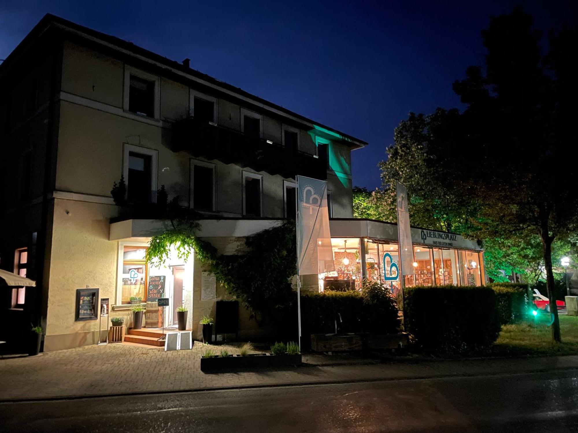 Zum Rayers Cafe-Restaurant & Boutique-Hotel Niederrotweil Exteriör bild