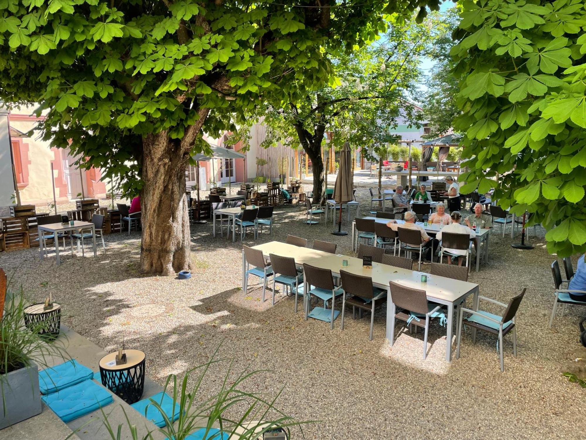 Zum Rayers Cafe-Restaurant & Boutique-Hotel Niederrotweil Exteriör bild
