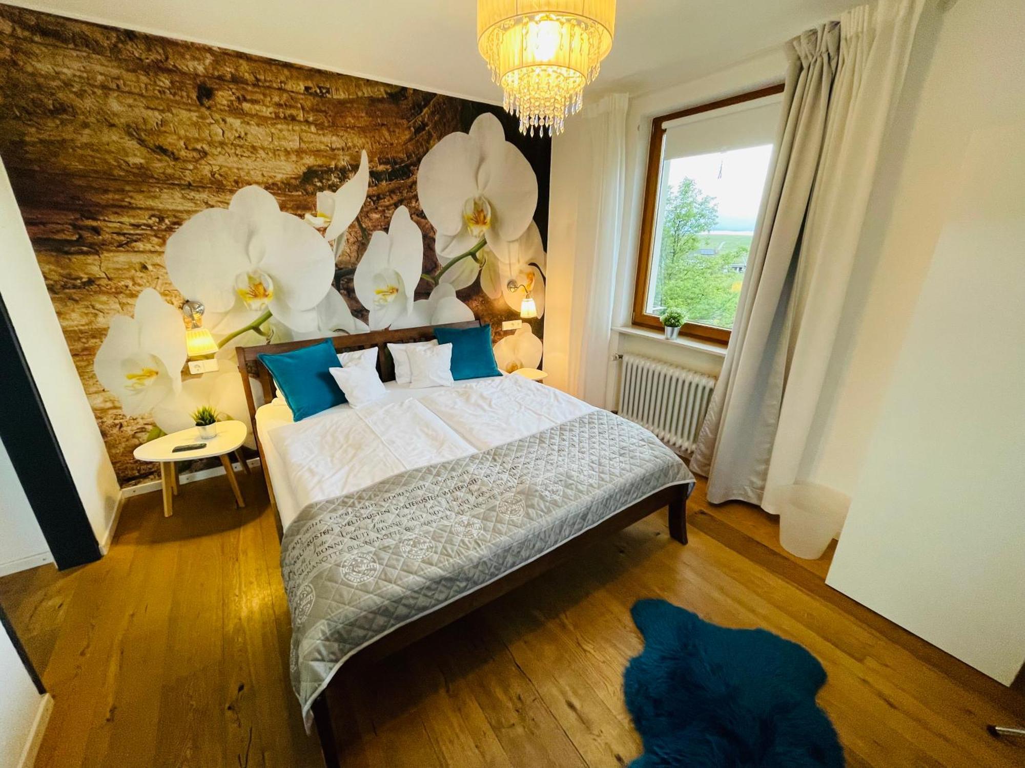 Zum Rayers Cafe-Restaurant & Boutique-Hotel Niederrotweil Rum bild